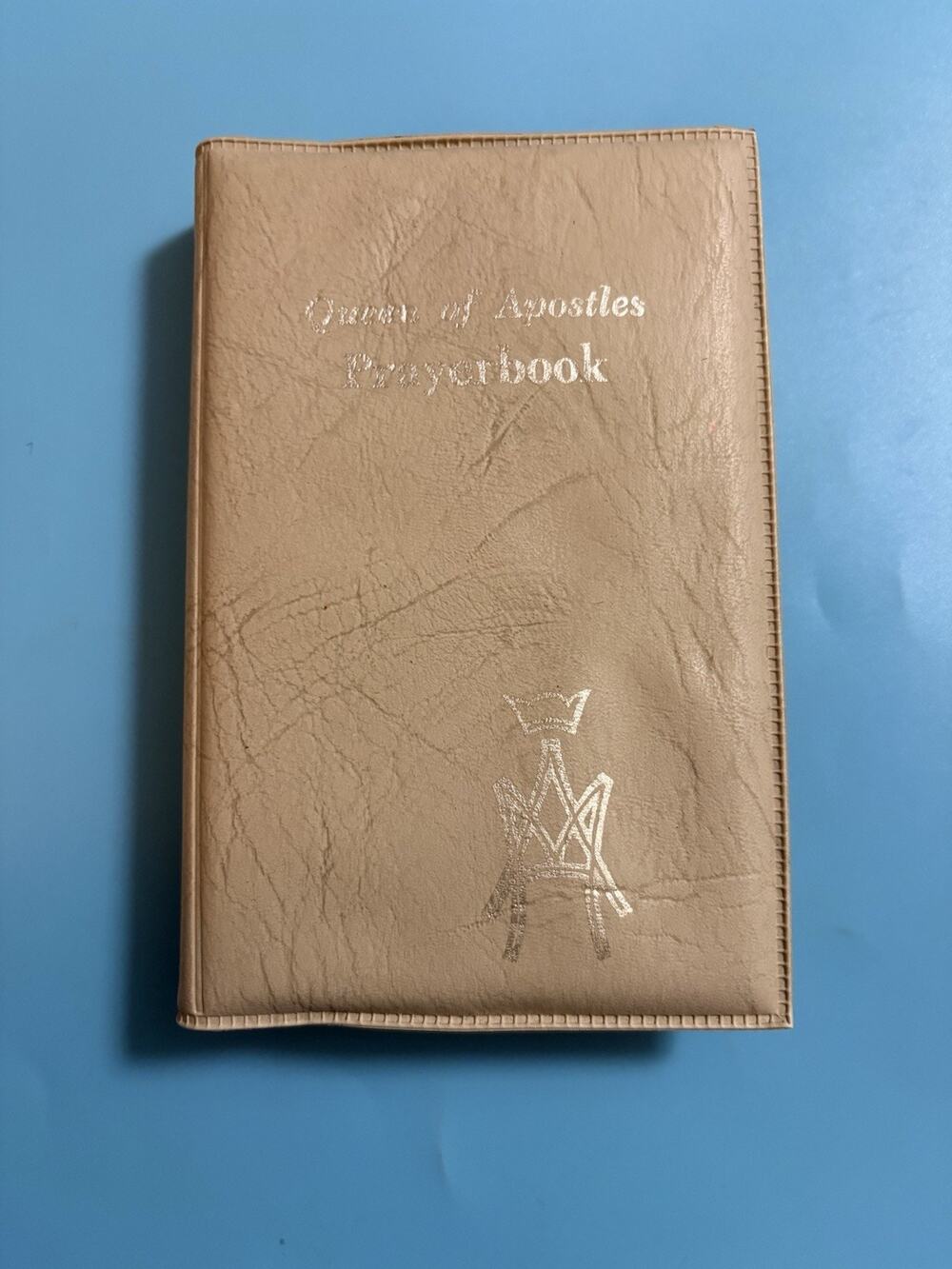 Queen of Apostles Prayerbook St. Paul Editions 1983 Gold Edged Tan Cover